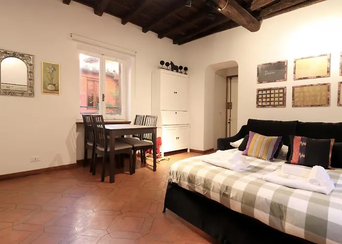 Lovely Navona Apartment